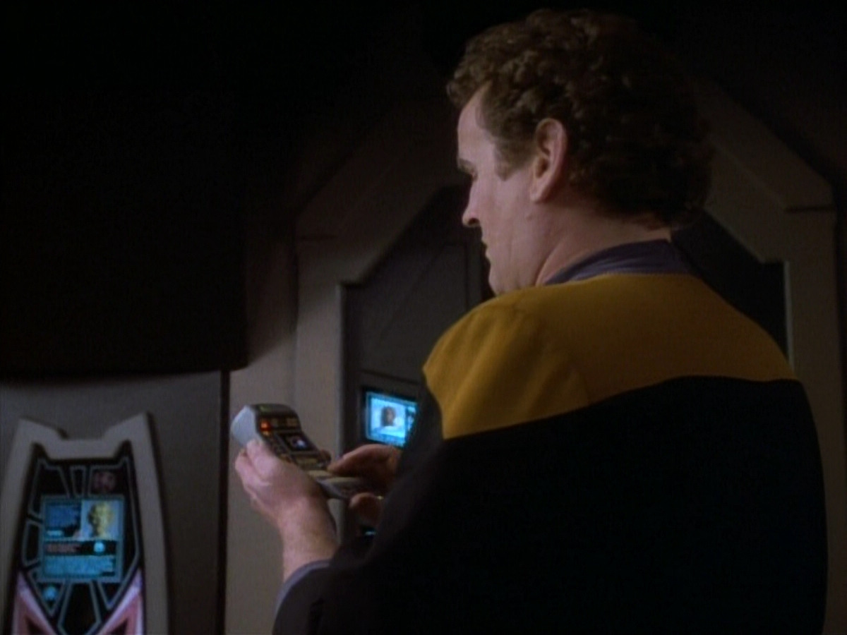 extant_StarTrekDS9_1x20-InTheHandsOfTheProphets_03267.jpg