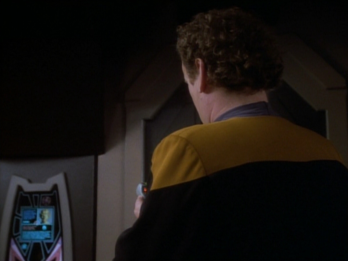 extant_StarTrekDS9_1x20-InTheHandsOfTheProphets_03269.jpg