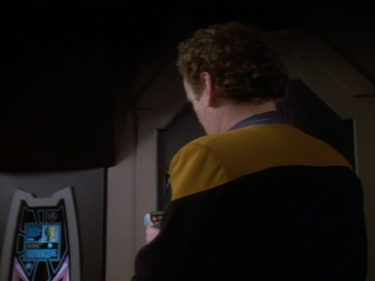 extant_StarTrekDS9_1x20-InTheHandsOfTheProphets_03272.jpg