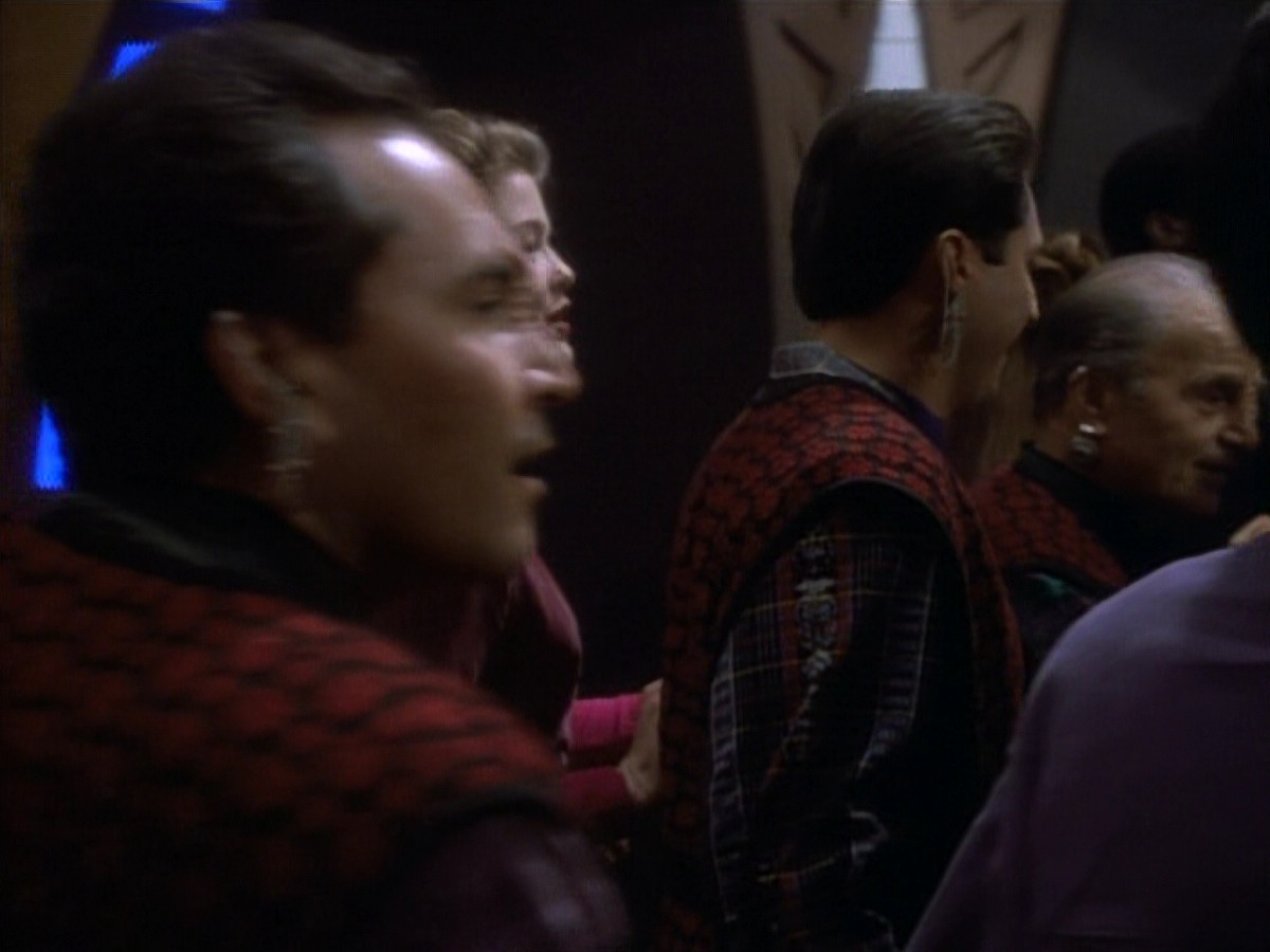 extant_StarTrekDS9_1x20-InTheHandsOfTheProphets_03323.jpg
