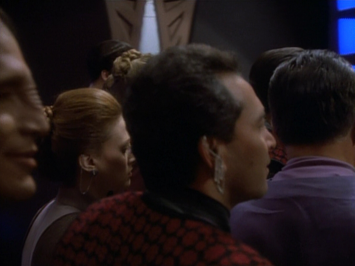 extant_StarTrekDS9_1x20-InTheHandsOfTheProphets_03324.jpg