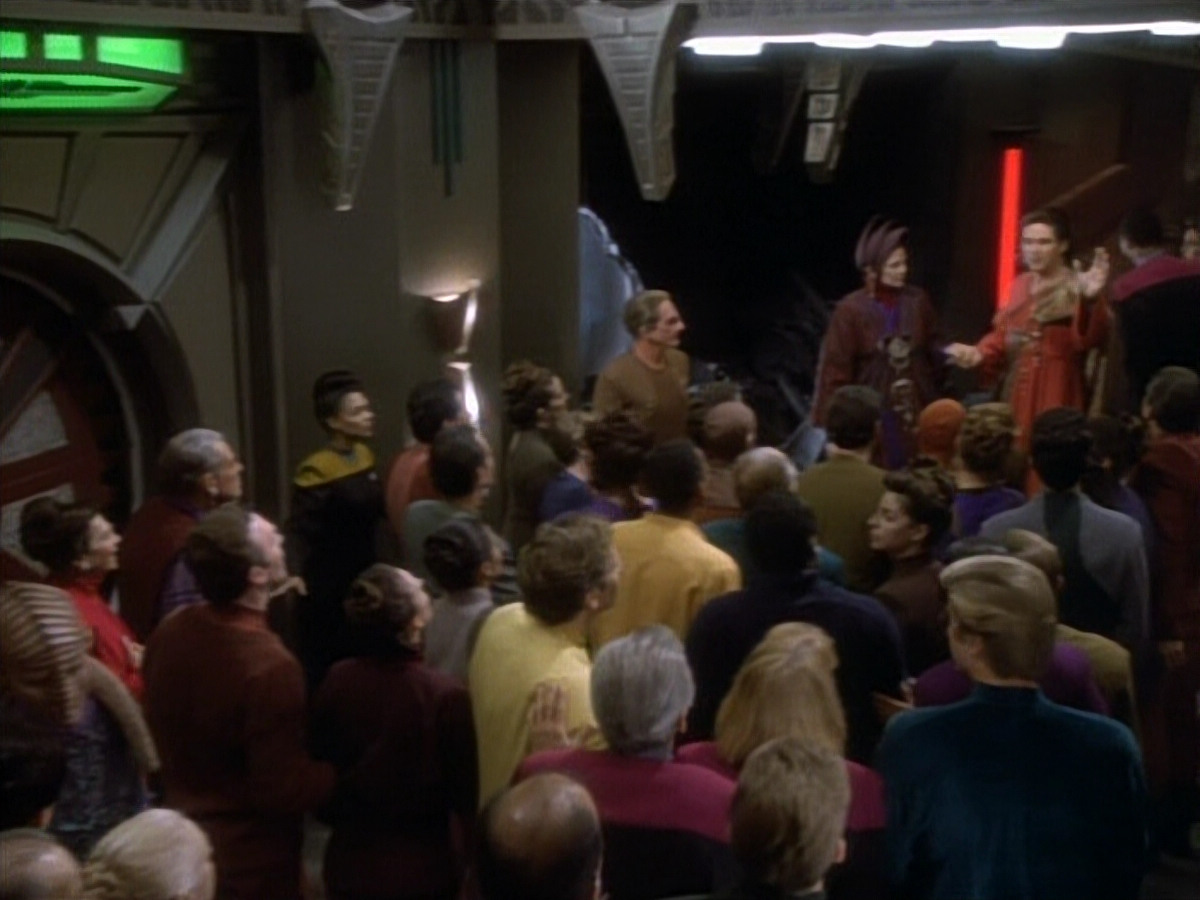 extant_StarTrekDS9_1x20-InTheHandsOfTheProphets_03332.jpg