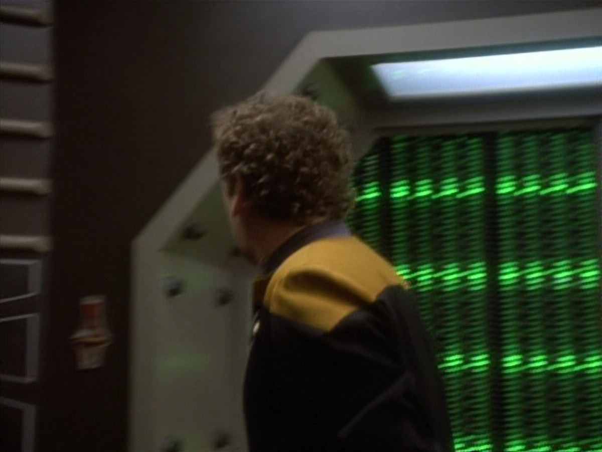 extant_StarTrekDS9_1x20-InTheHandsOfTheProphets_03356.jpg