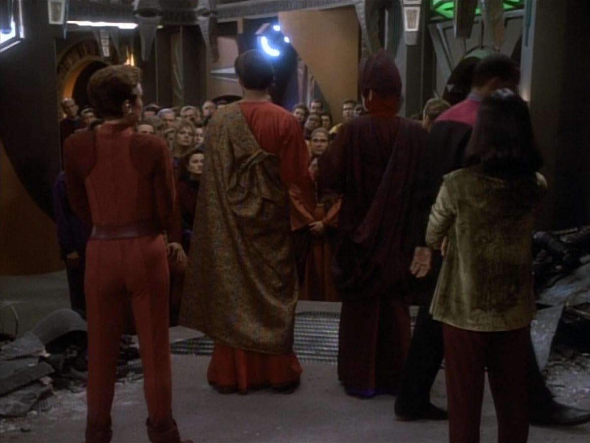 extant_StarTrekDS9_1x20-InTheHandsOfTheProphets_03376.jpg