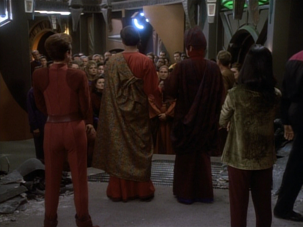 extant_StarTrekDS9_1x20-InTheHandsOfTheProphets_03377.jpg