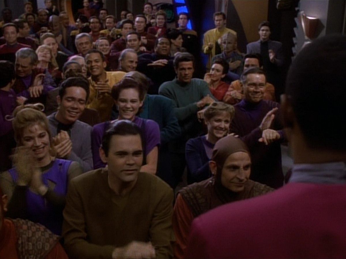 extant_StarTrekDS9_1x20-InTheHandsOfTheProphets_03424.jpg