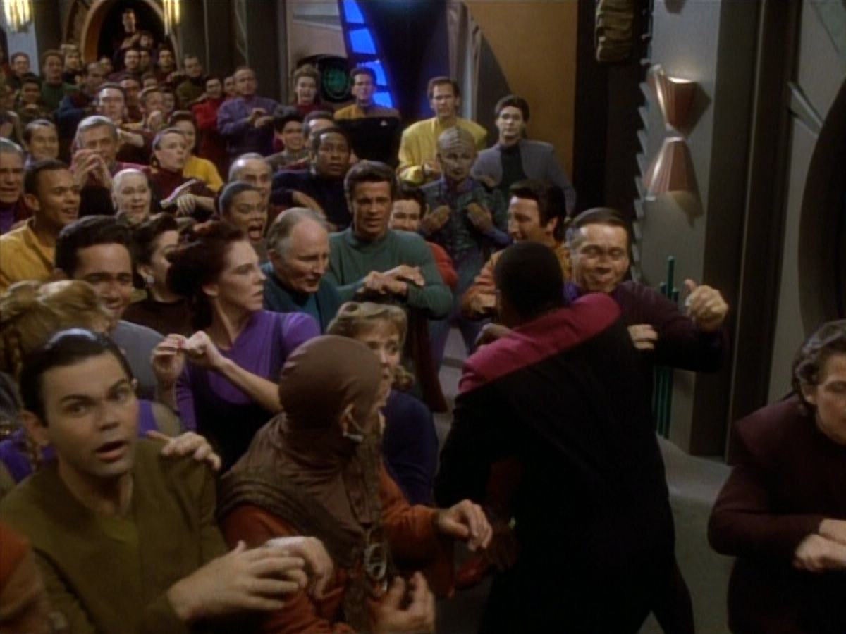 extant_StarTrekDS9_1x20-InTheHandsOfTheProphets_03483.jpg