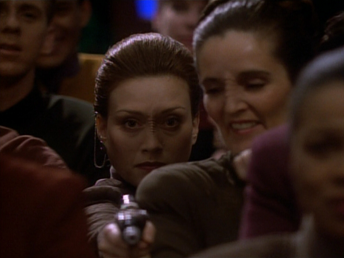 extant_StarTrekDS9_1x20-InTheHandsOfTheProphets_03486.jpg