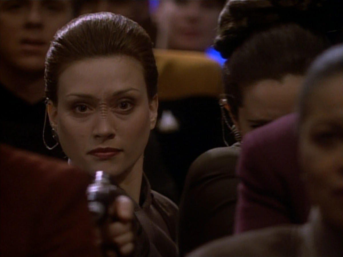 extant_StarTrekDS9_1x20-InTheHandsOfTheProphets_03488.jpg