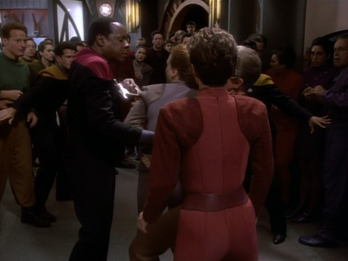 extant_StarTrekDS9_1x20-InTheHandsOfTheProphets_03510.jpg
