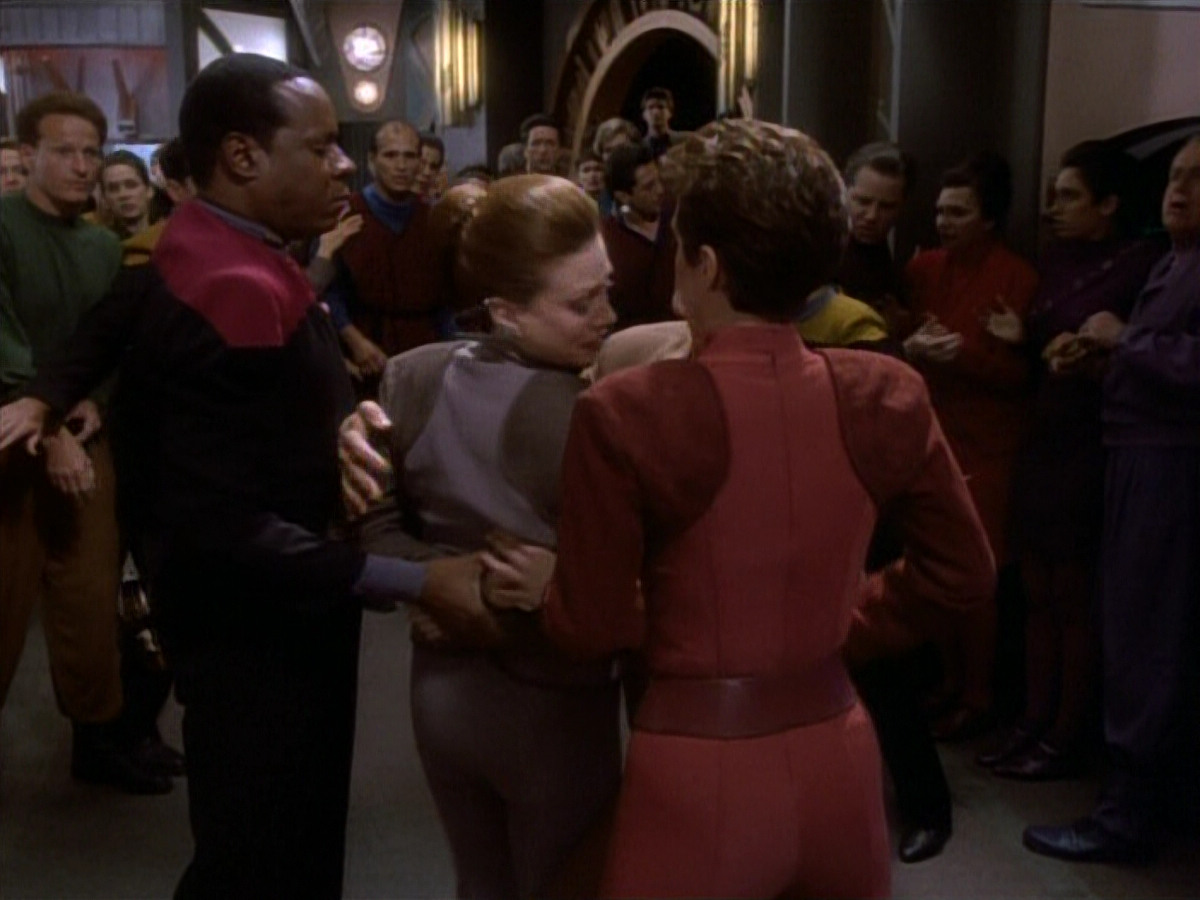 extant_StarTrekDS9_1x20-InTheHandsOfTheProphets_03511.jpg