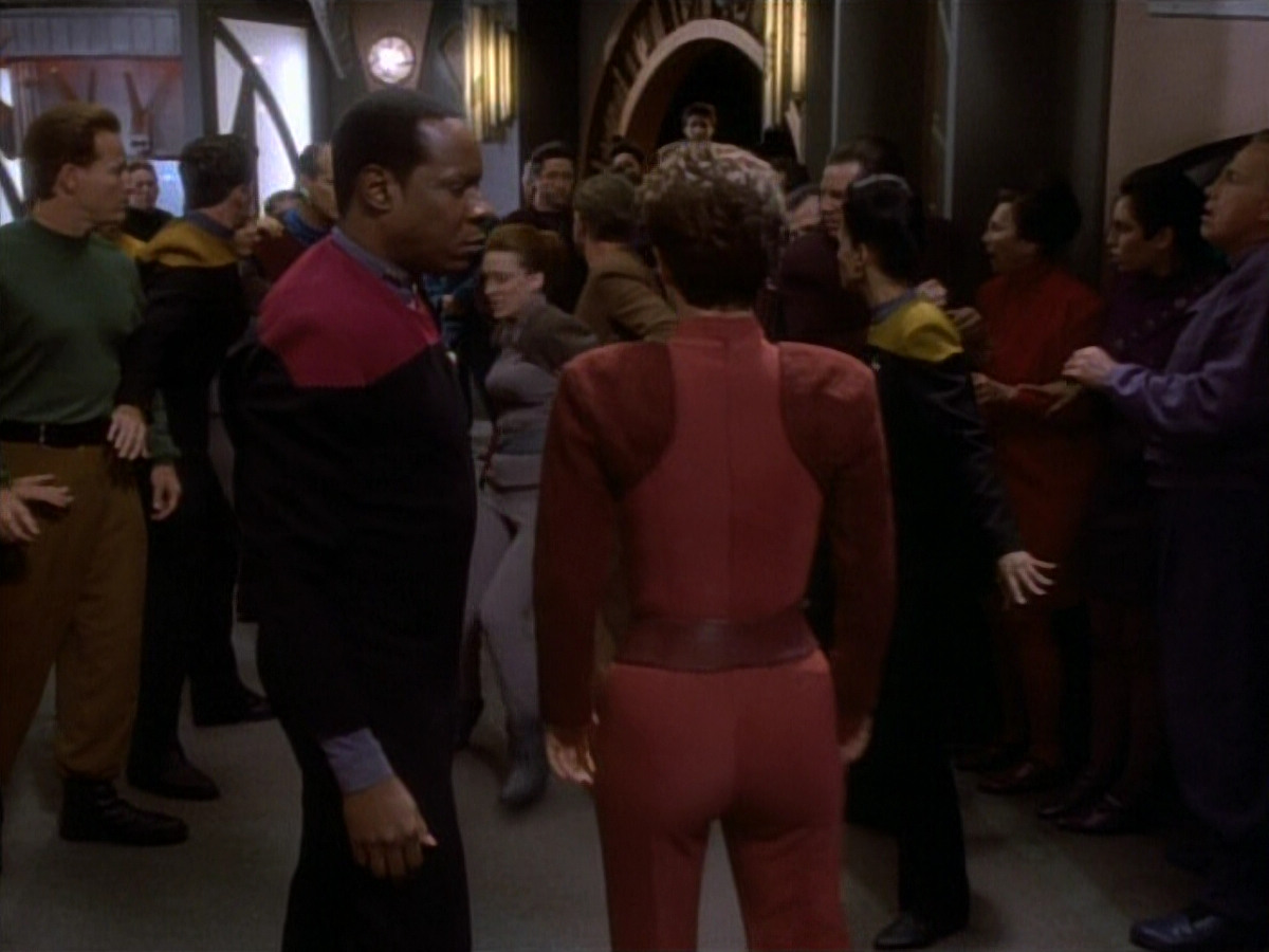 extant_StarTrekDS9_1x20-InTheHandsOfTheProphets_03515.jpg