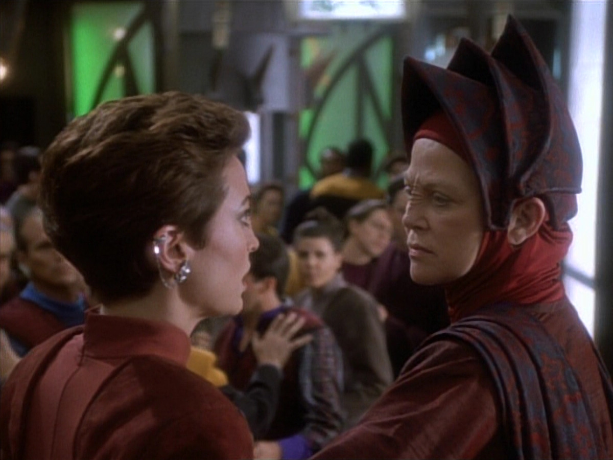 extant_StarTrekDS9_1x20-InTheHandsOfTheProphets_03554.jpg