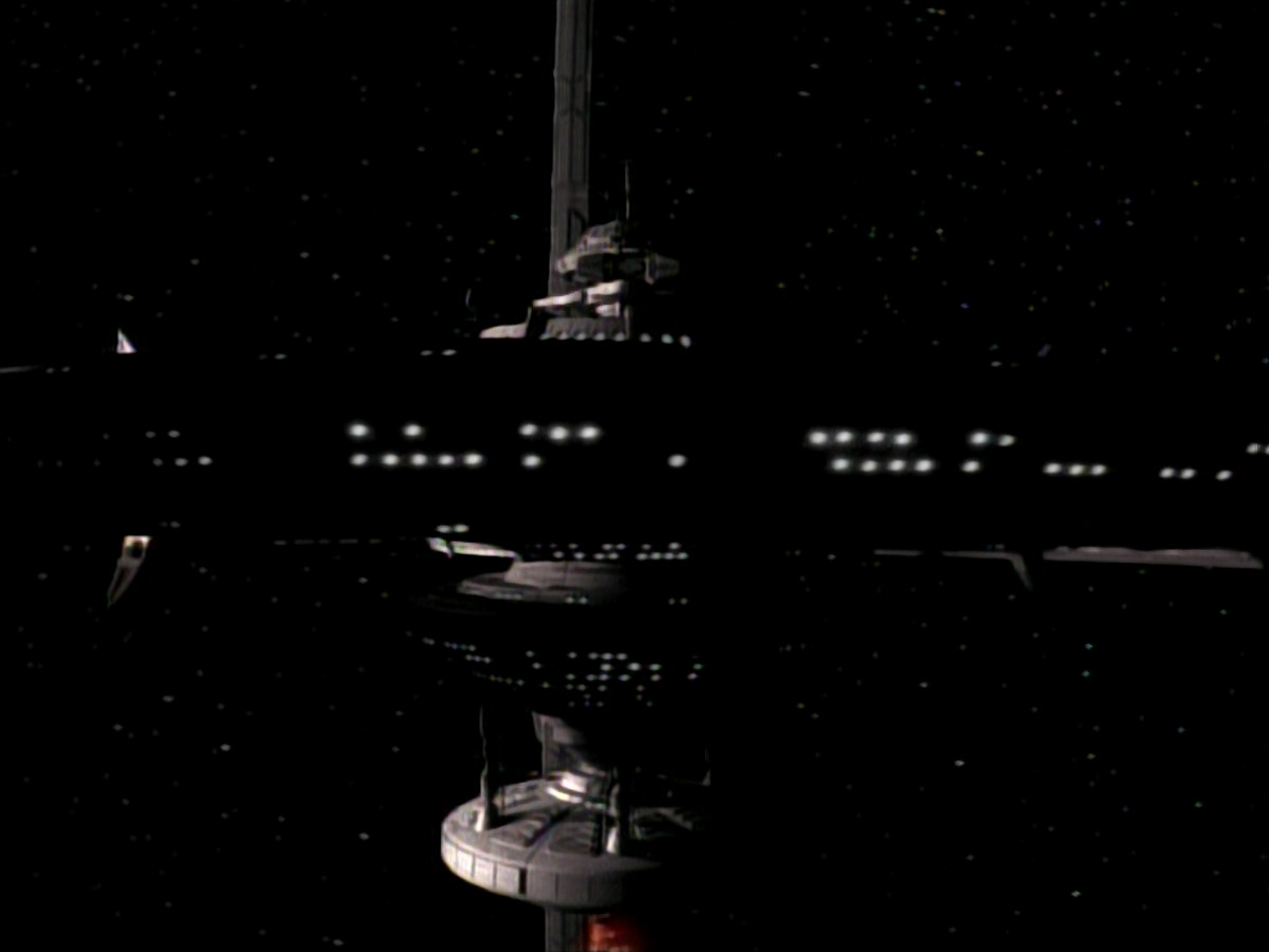 extant_StarTrekDS9_1x20-InTheHandsOfTheProphets_03571.jpg