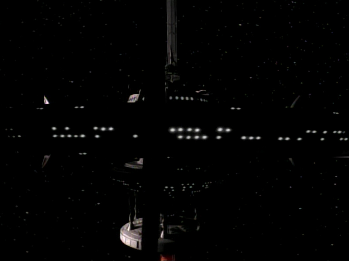 extant_StarTrekDS9_1x20-InTheHandsOfTheProphets_03573.jpg