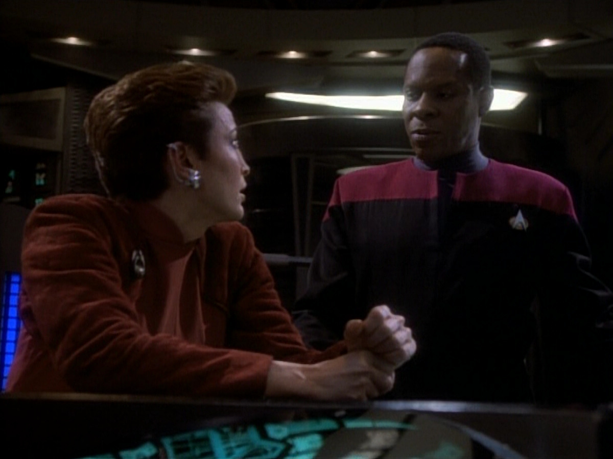 extant_StarTrekDS9_1x20-InTheHandsOfTheProphets_03606.jpg