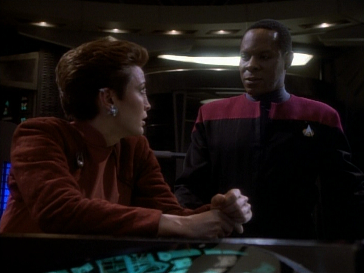 extant_StarTrekDS9_1x20-InTheHandsOfTheProphets_03608.jpg