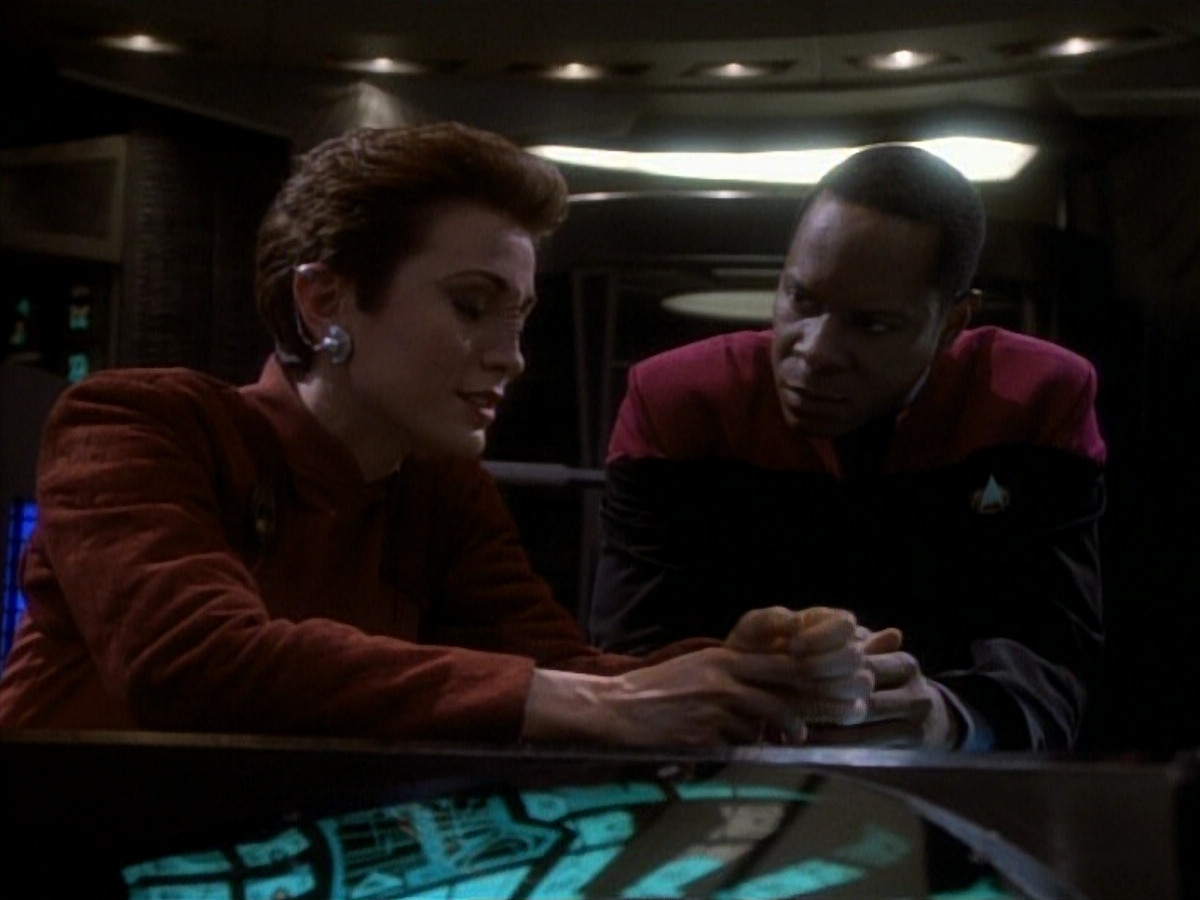 extant_StarTrekDS9_1x20-InTheHandsOfTheProphets_03634.jpg