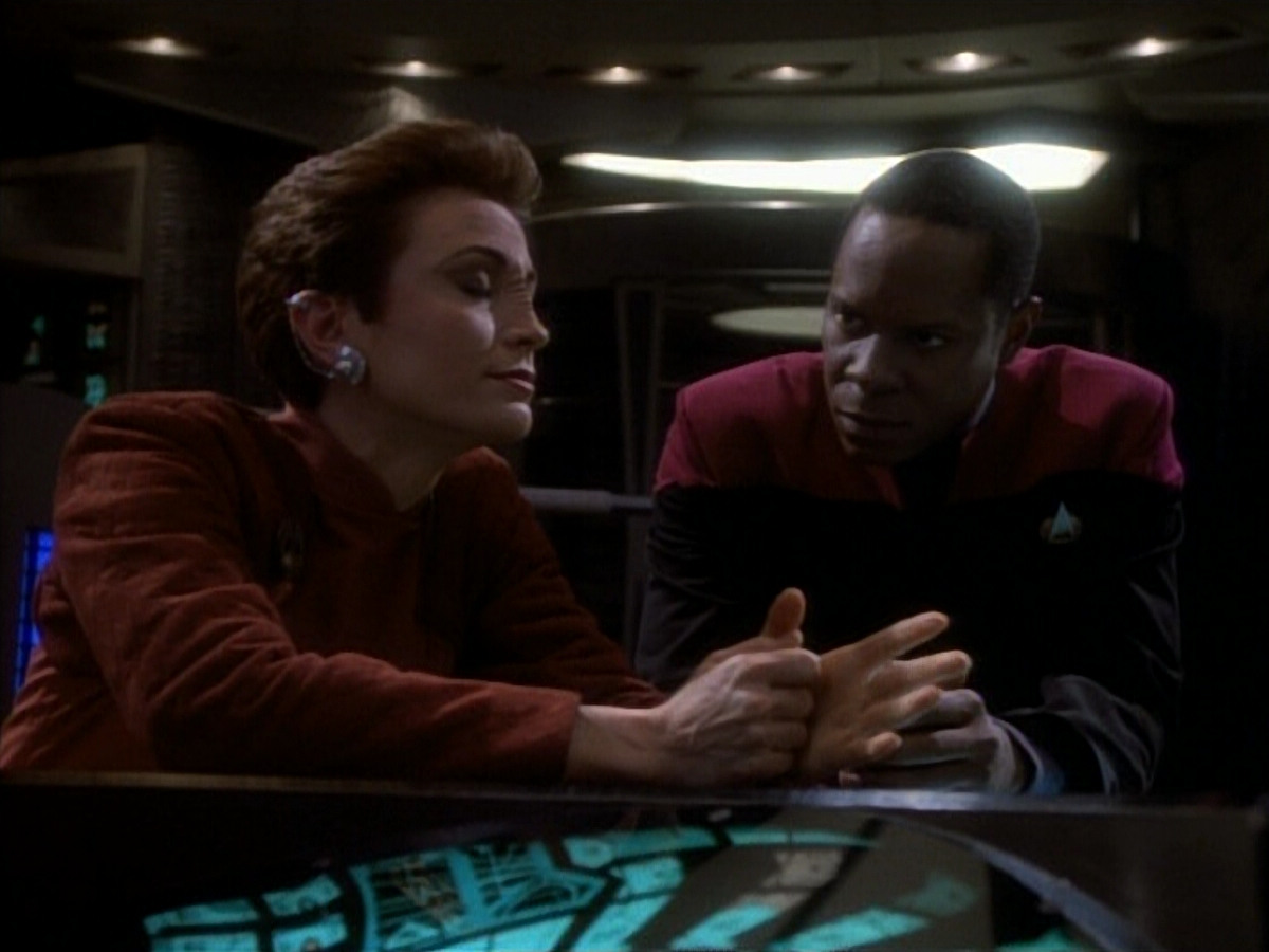 extant_StarTrekDS9_1x20-InTheHandsOfTheProphets_03645.jpg