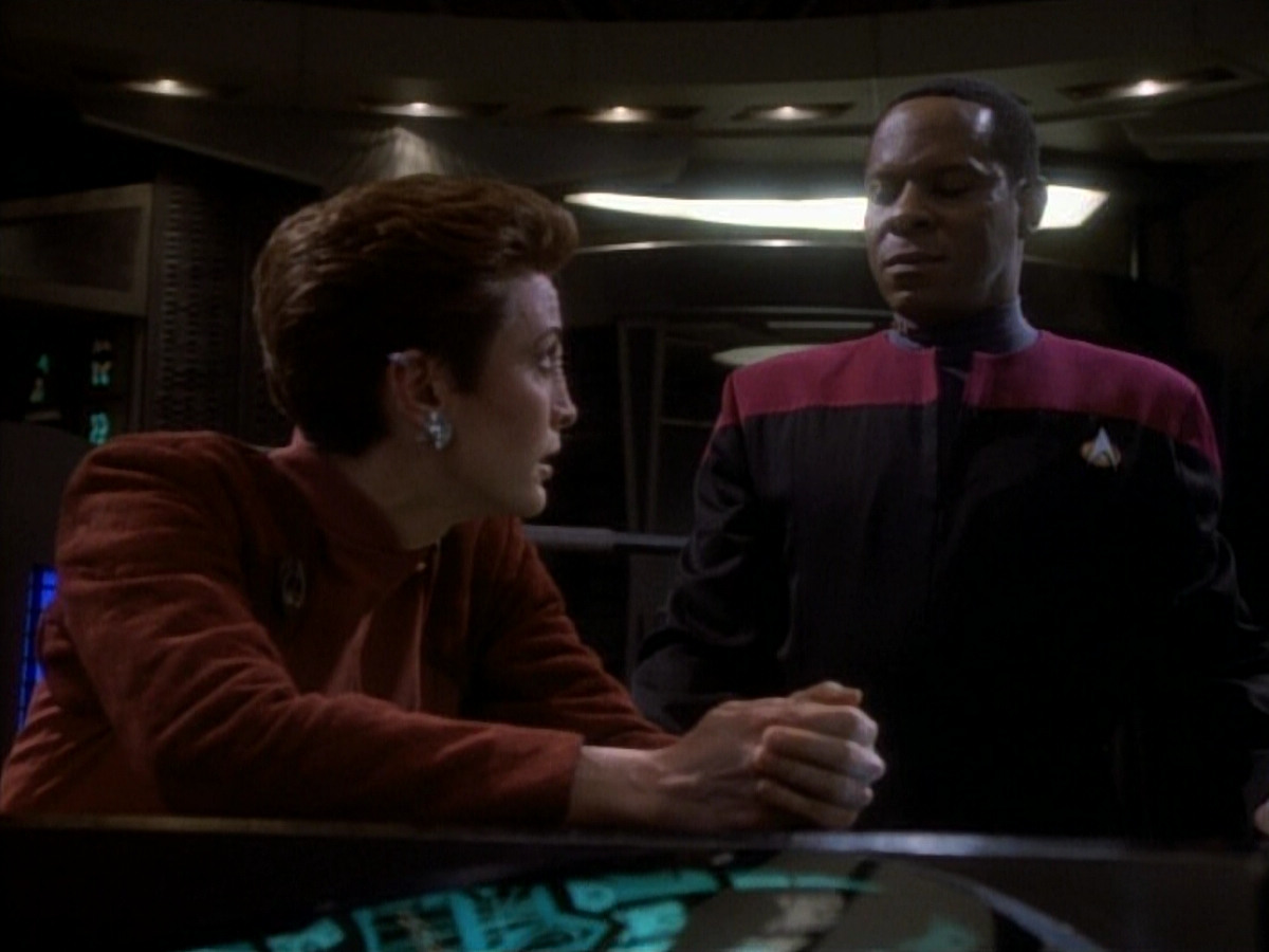extant_StarTrekDS9_1x20-InTheHandsOfTheProphets_03667.jpg