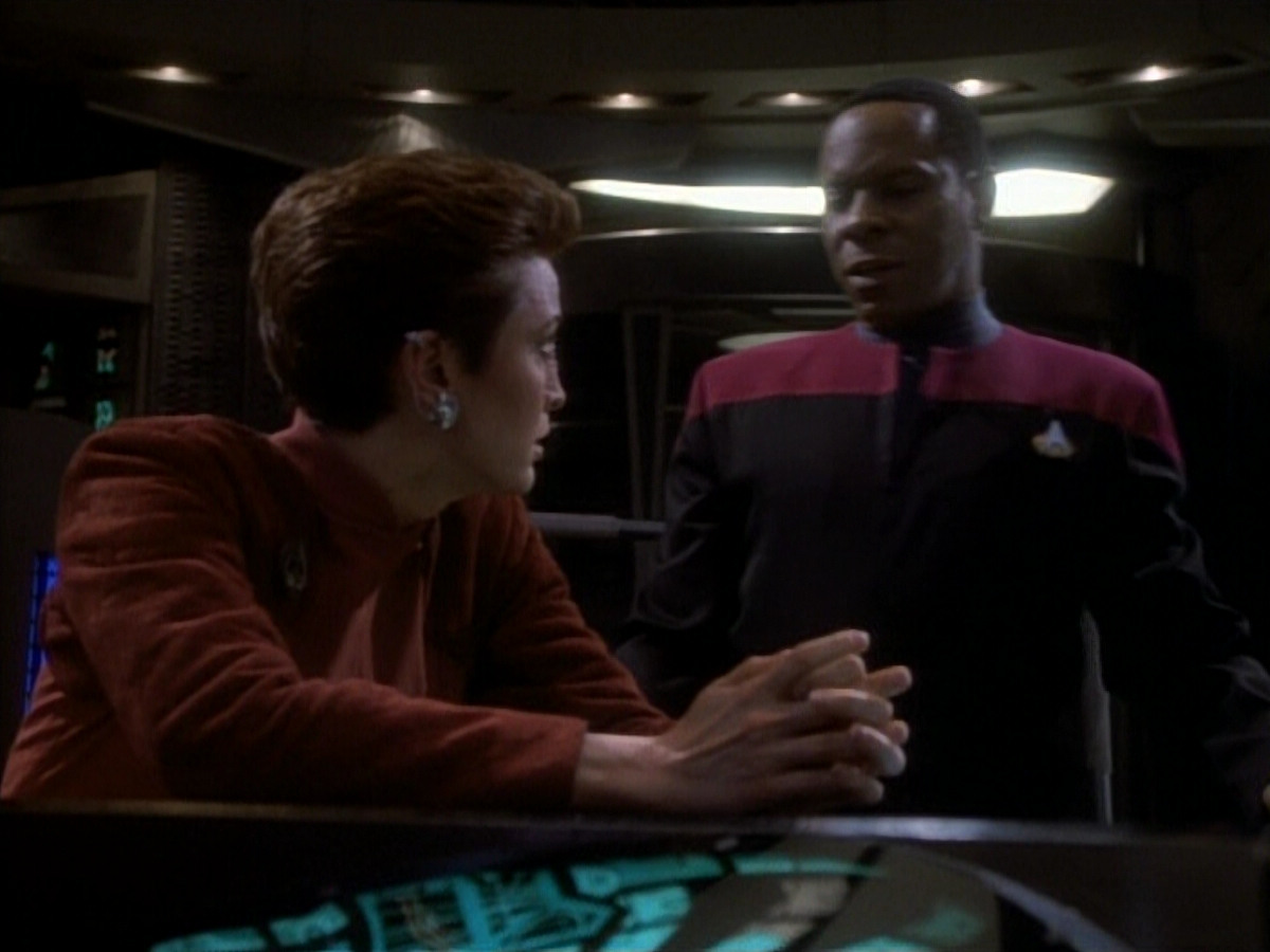 extant_StarTrekDS9_1x20-InTheHandsOfTheProphets_03692.jpg