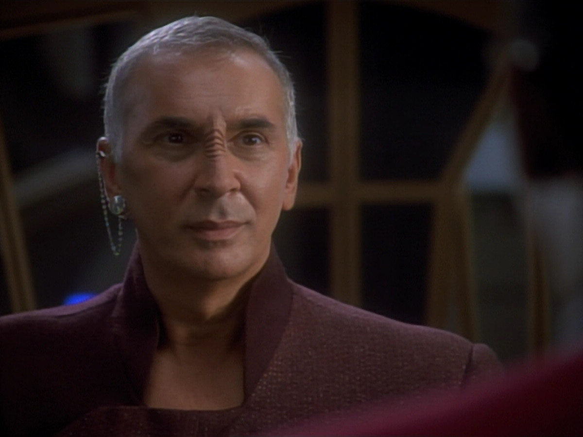 extant_StarTrekDS9_2x02-TheCircle_00126.jpg