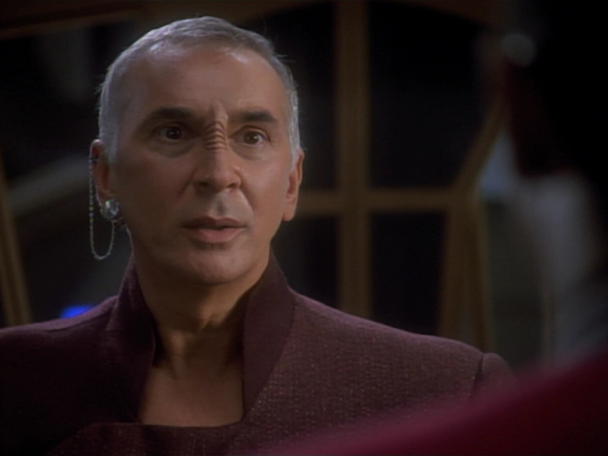 extant_StarTrekDS9_2x02-TheCircle_00136.jpg