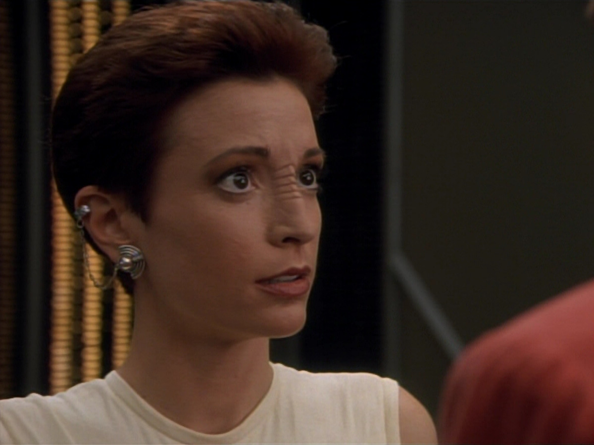 extant_StarTrekDS9_2x02-TheCircle_00885.jpg