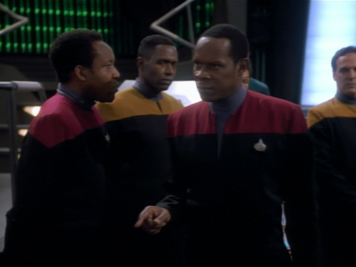 extant_StarTrekDS9_2x03-TheSiege_00274.jpg