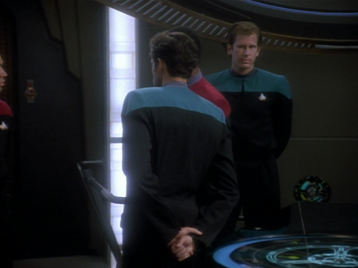 extant_StarTrekDS9_2x03-TheSiege_00286.jpg