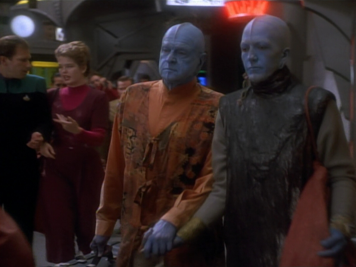 extant_StarTrekDS9_2x03-TheSiege_00562.jpg