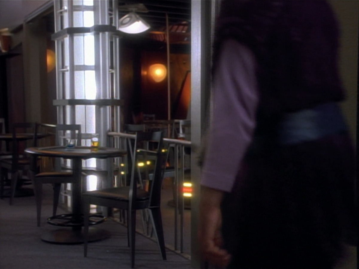 extant_StarTrekDS9_2x03-TheSiege_00673.jpg