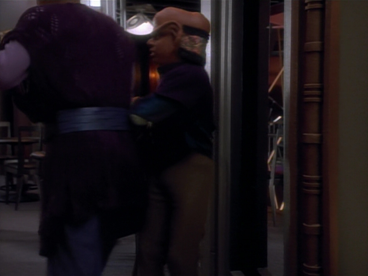 extant_StarTrekDS9_2x03-TheSiege_00674.jpg