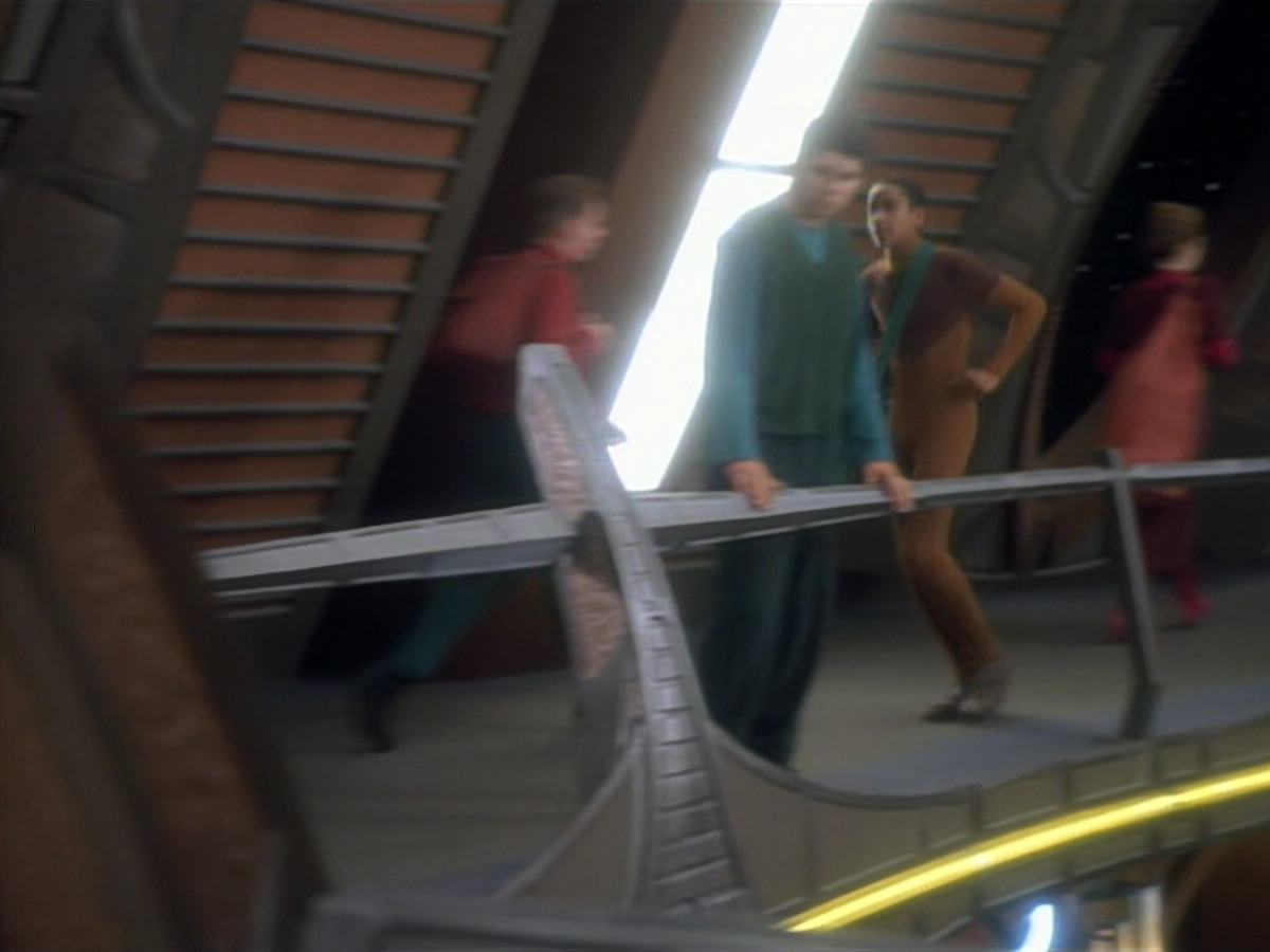 extant_StarTrekDS9_2x03-TheSiege_00680.jpg