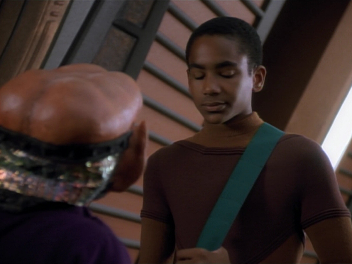 extant_StarTrekDS9_2x03-TheSiege_00738.jpg