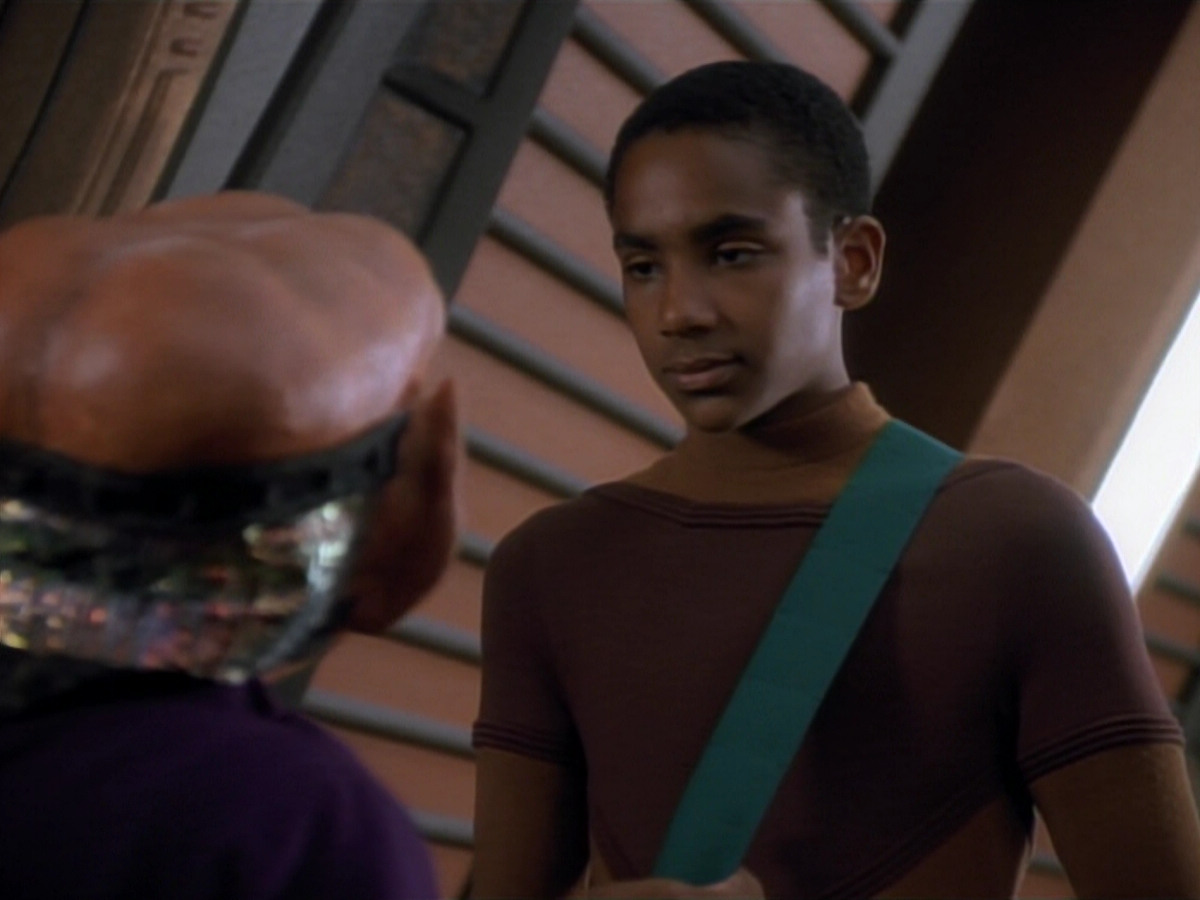 extant_StarTrekDS9_2x03-TheSiege_00741.jpg