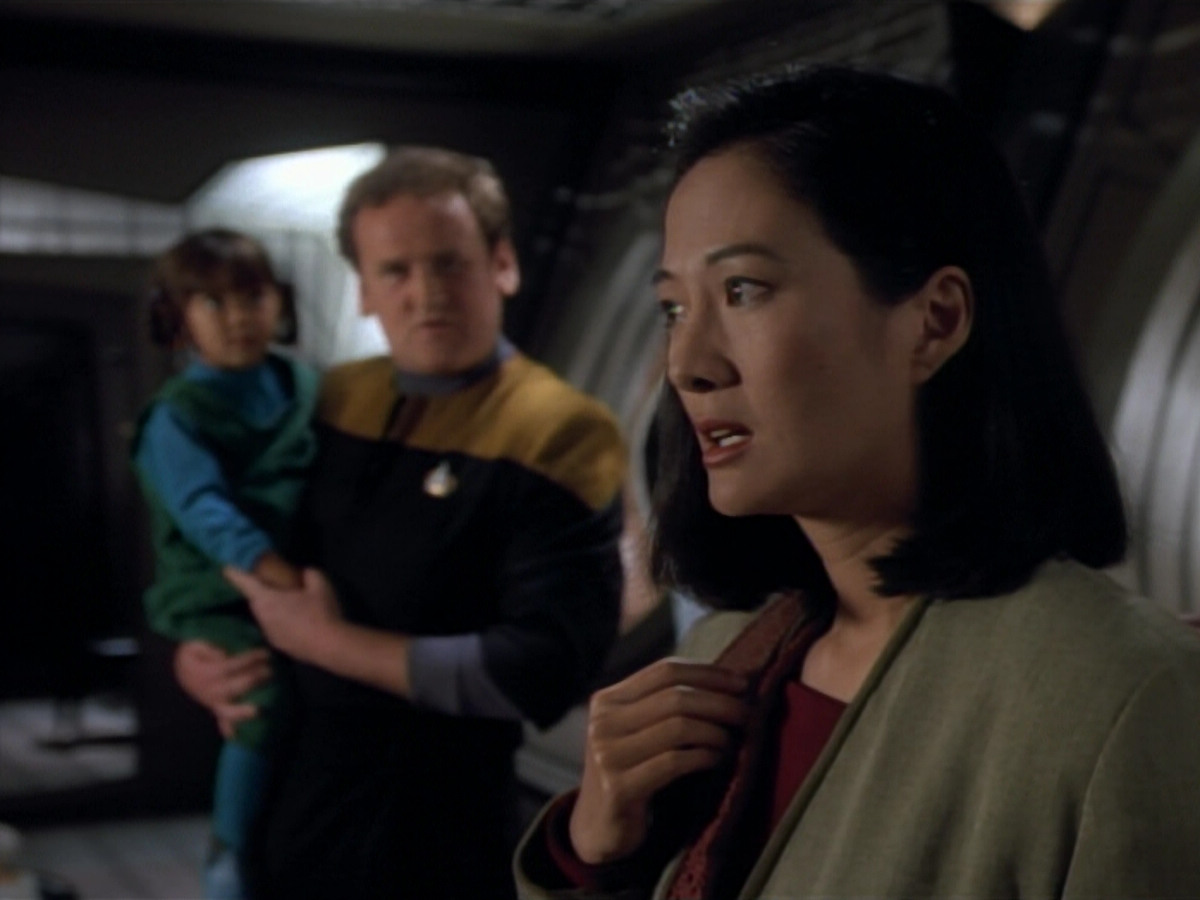 extant_StarTrekDS9_2x03-TheSiege_00800.jpg