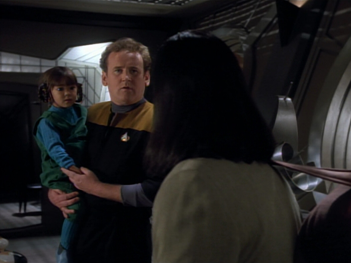 extant_StarTrekDS9_2x03-TheSiege_00814.jpg
