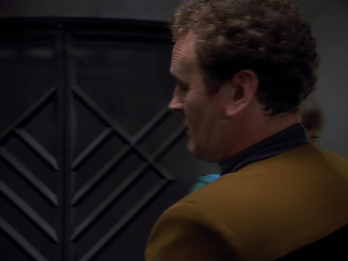 extant_StarTrekDS9_2x03-TheSiege_00822.jpg