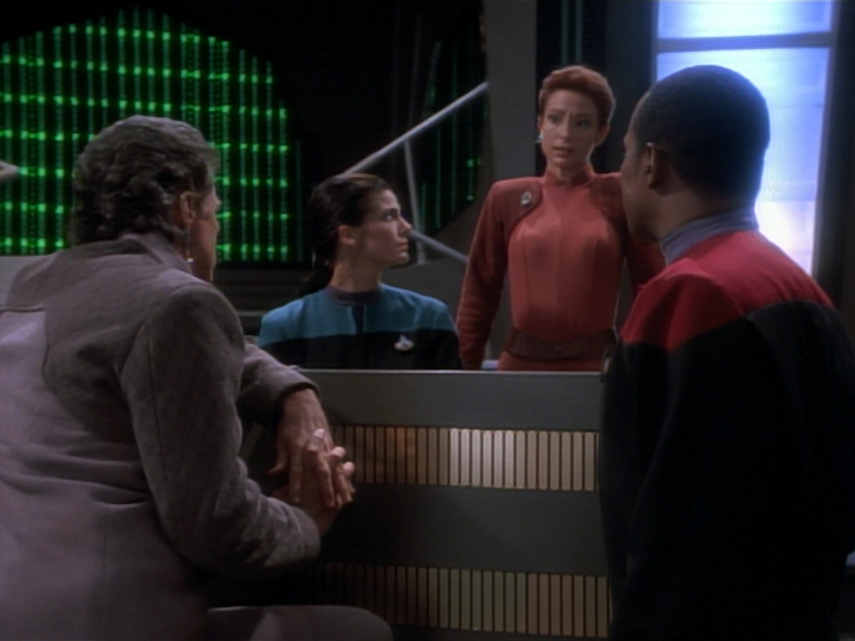 extant_StarTrekDS9_2x03-TheSiege_00884.jpg