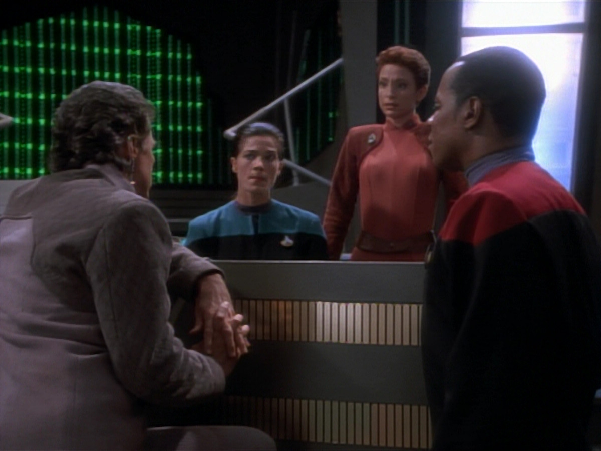 extant_StarTrekDS9_2x03-TheSiege_00885.jpg