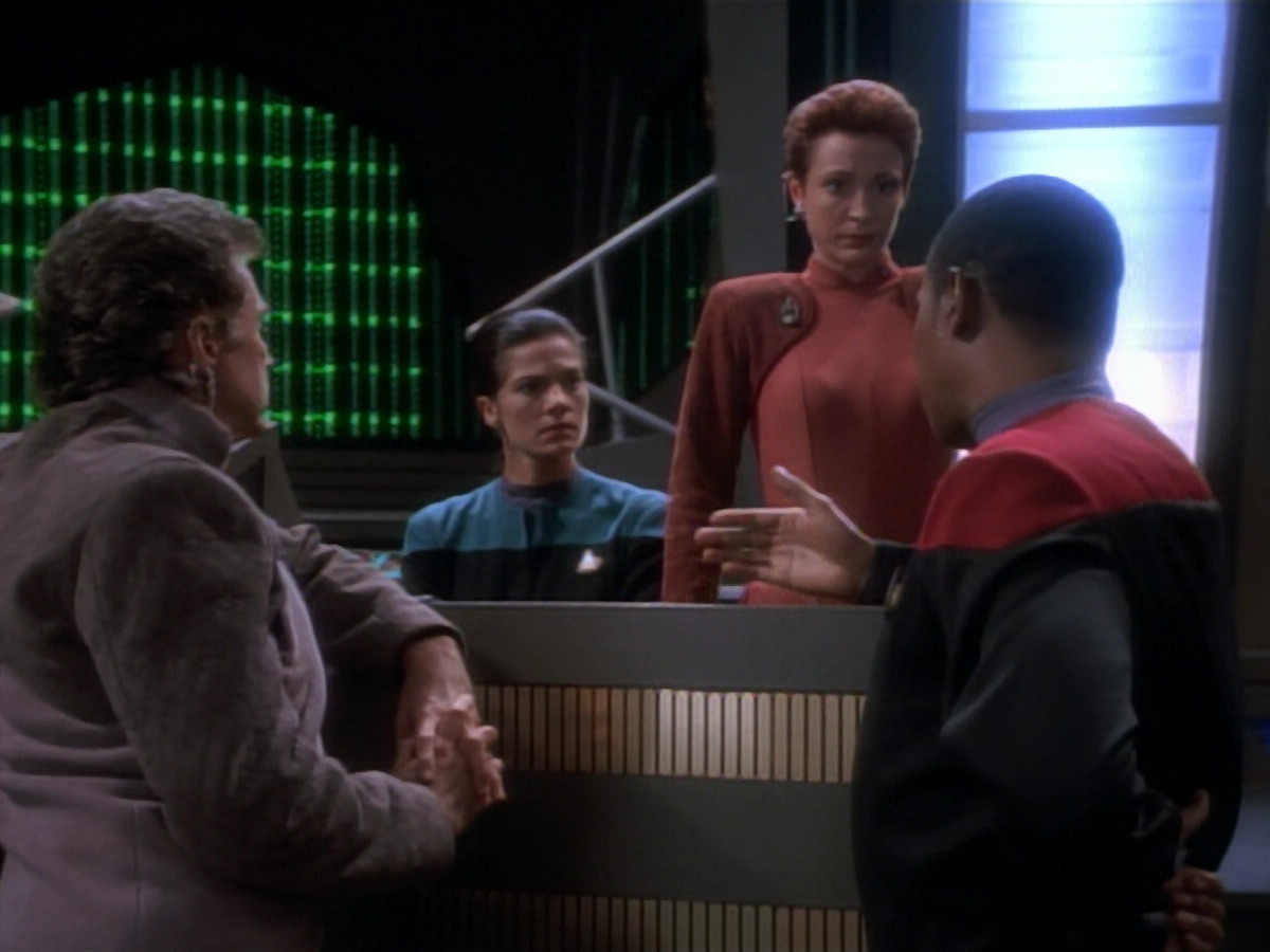 extant_StarTrekDS9_2x03-TheSiege_00930.jpg