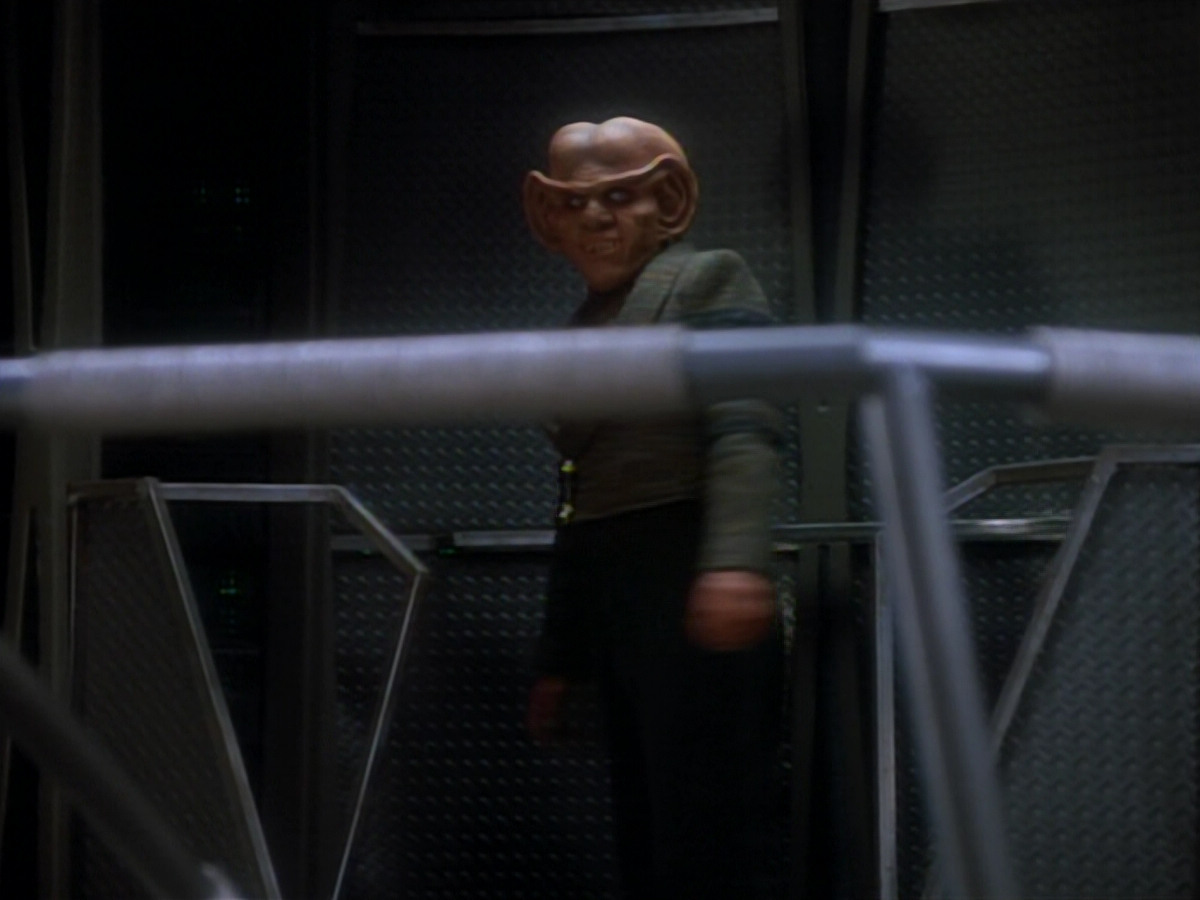extant_StarTrekDS9_2x03-TheSiege_01083.jpg