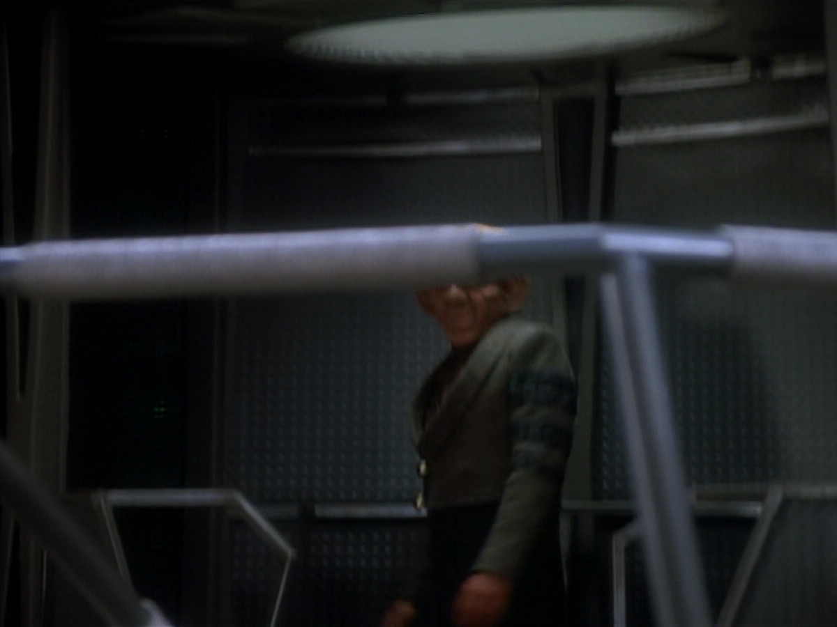 extant_StarTrekDS9_2x03-TheSiege_01084.jpg