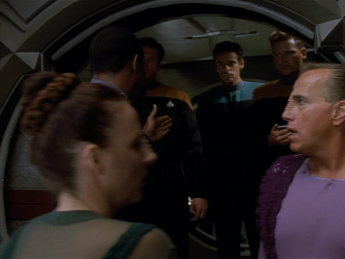 extant_StarTrekDS9_2x03-TheSiege_01179.jpg