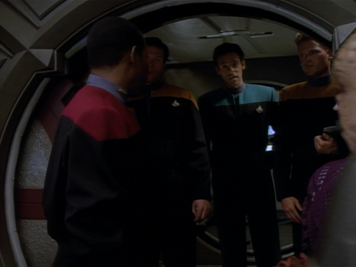 extant_StarTrekDS9_2x03-TheSiege_01187.jpg