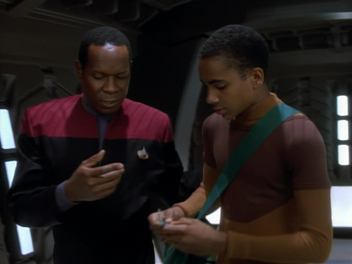 extant_StarTrekDS9_2x03-TheSiege_01214.jpg