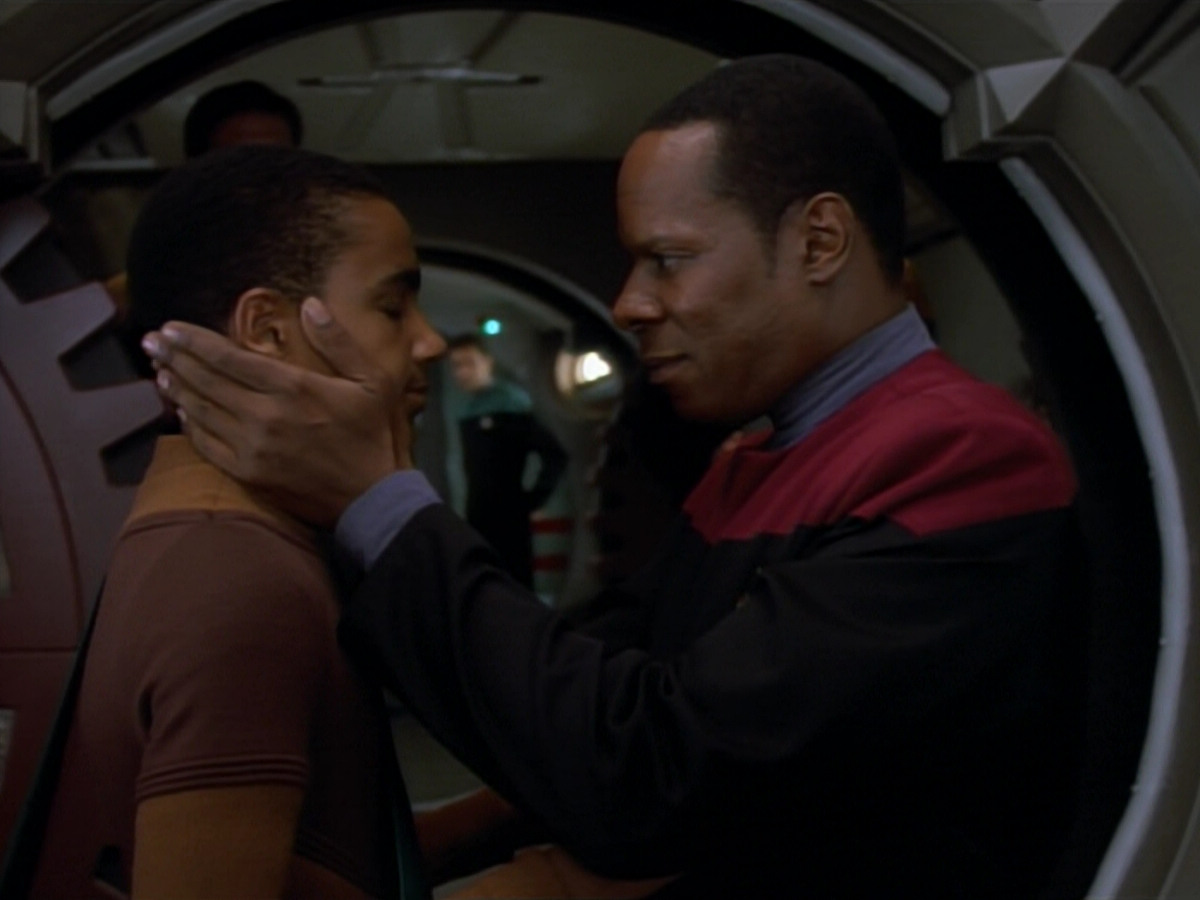 extant_StarTrekDS9_2x03-TheSiege_01225.jpg