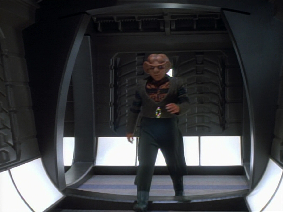 extant_StarTrekDS9_2x03-TheSiege_01305.jpg