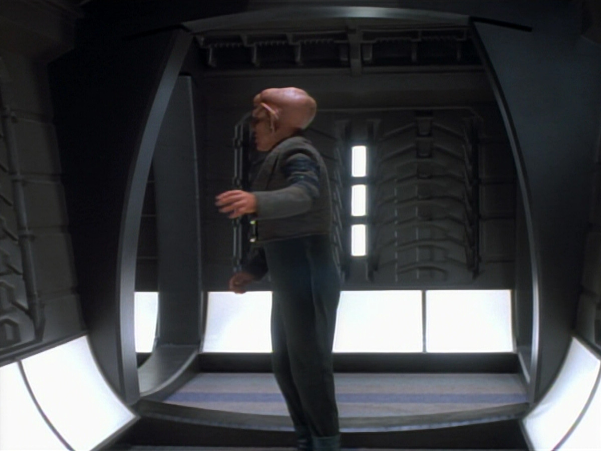 extant_StarTrekDS9_2x03-TheSiege_01307.jpg